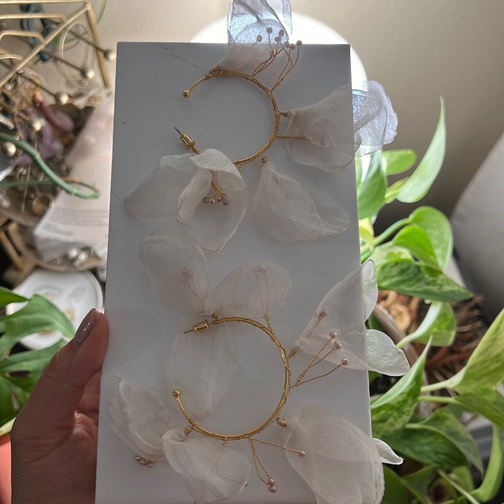 Serefina hoop earrings